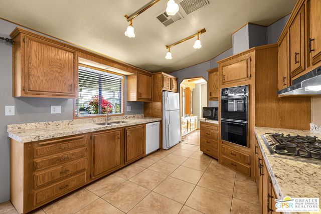 57 Coble Drive, Cathedral City, CA 92234
