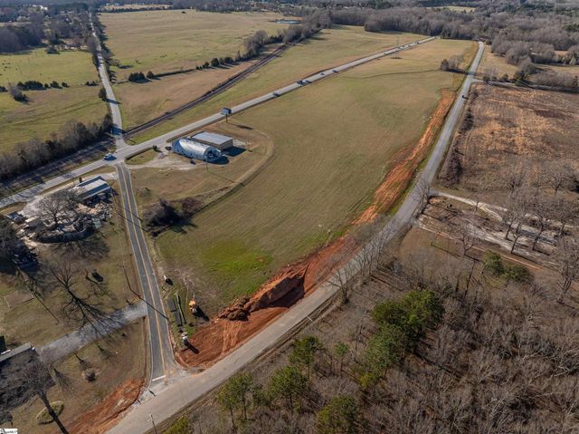 03 Sc 14 Highway, Laurens, SC 29360