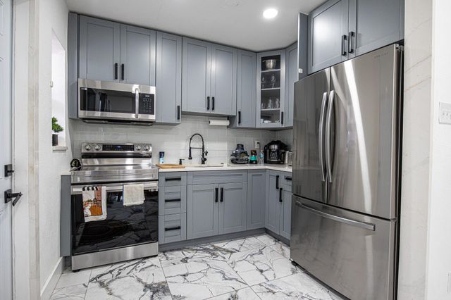 1416 S C Street, Lake Worth Beach, FL 33460