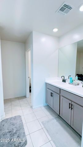 8416 W AGORA Lane, Tolleson, AZ 85353