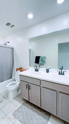 8416 W AGORA Lane, Tolleson, AZ 85353