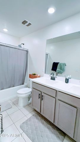 8416 W AGORA Lane, Tolleson, AZ 85353