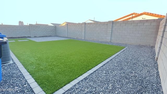 8416 W AGORA Lane, Tolleson, AZ 85353