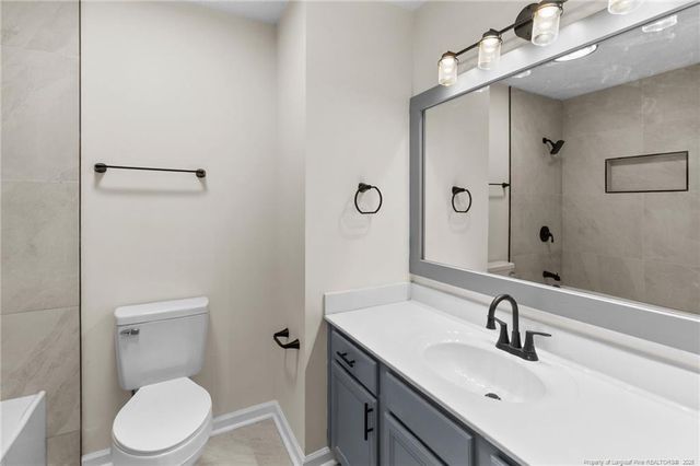 5520 Rising Ridge Drive, Hope Mills, NC 28348