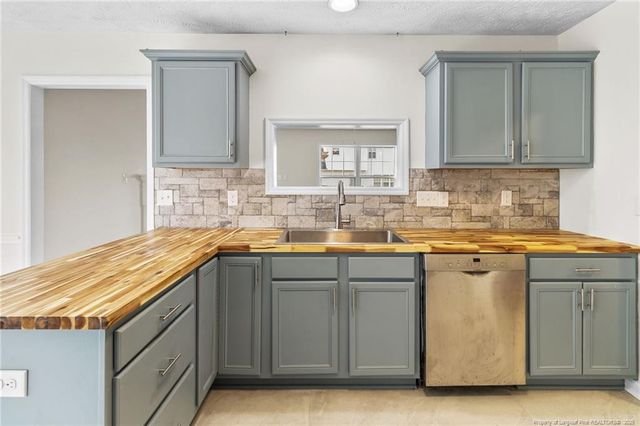 5520 Rising Ridge Drive, Hope Mills, NC 28348