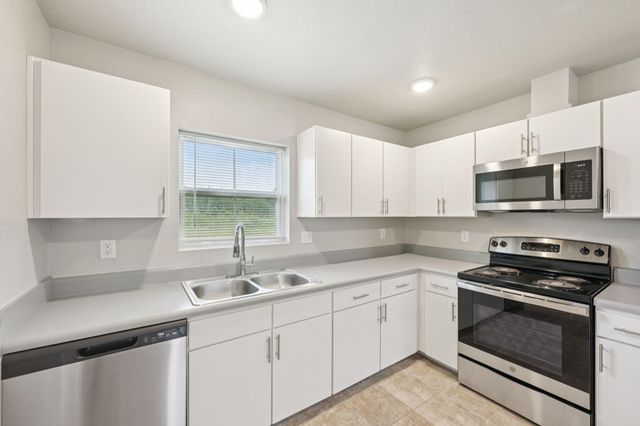 282 Plez Morgan Drive A, Montgomery, TX 77356