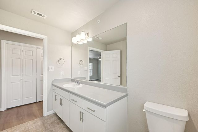 282 Plez Morgan Drive A, Montgomery, TX 77356