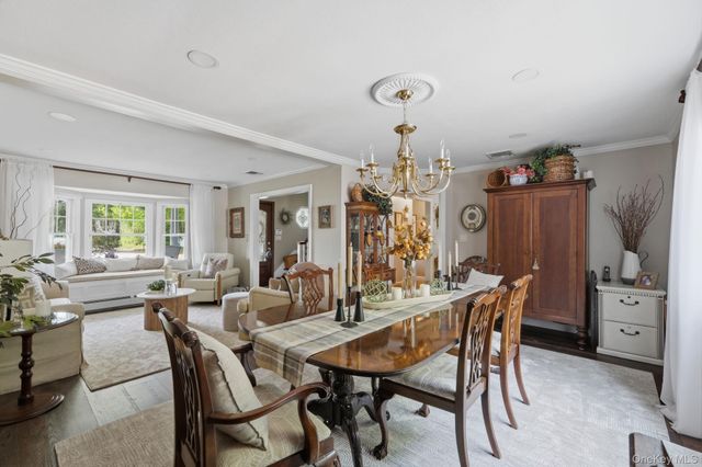 17 Milburn Road, South Setauket, NY 11720