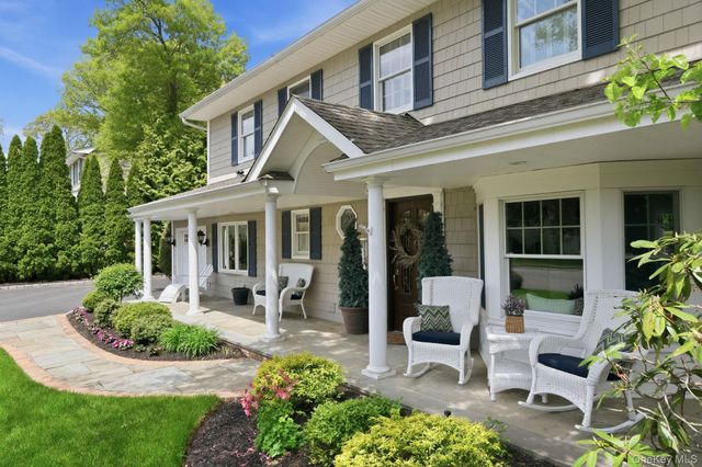 17 Milburn Road, South Setauket, NY 11720