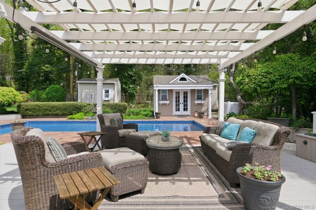 17 Milburn Road, South Setauket, NY 11720