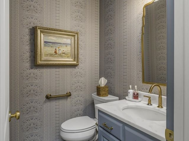 1056 Saint Francis Way, Shreveport, LA 71106