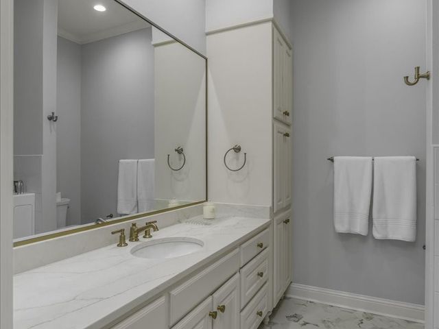 1056 Saint Francis Way, Shreveport, LA 71106