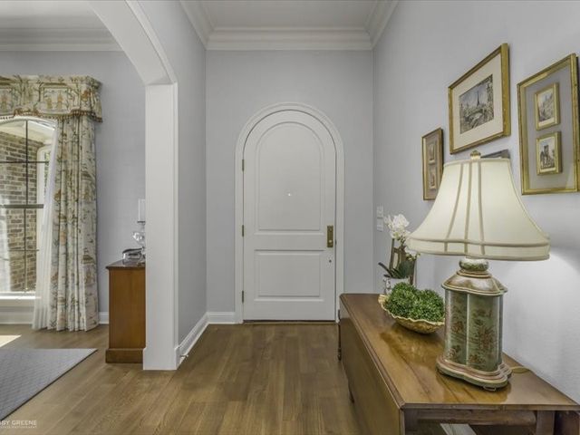 1056 Saint Francis Way, Shreveport, LA 71106