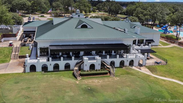 1056 Saint Francis Way, Shreveport, LA 71106