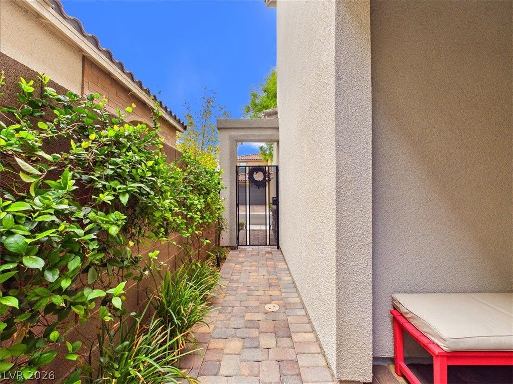 203 Badwater Basin Street, Las Vegas, NV 89138 — photo 3