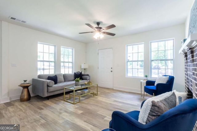 2949 Pearl Street, East Point, GA 30344