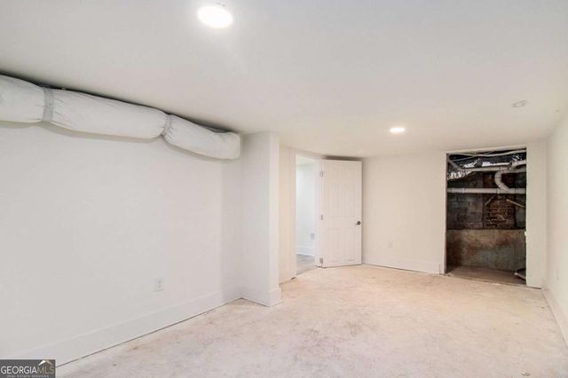 2949 Pearl Street, East Point, GA 30344