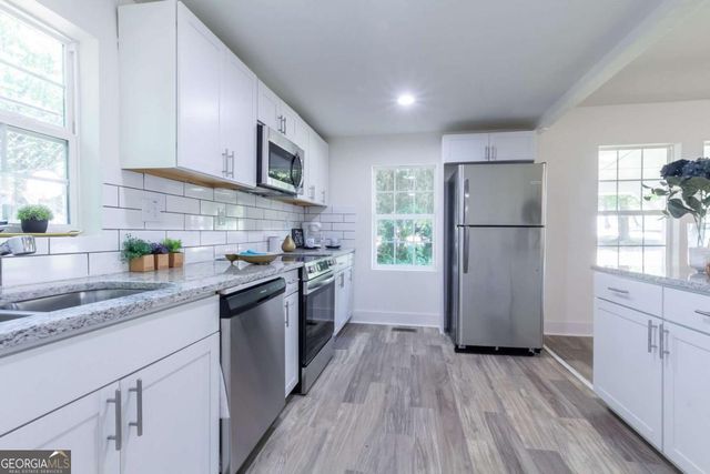 2949 Pearl Street, East Point, GA 30344