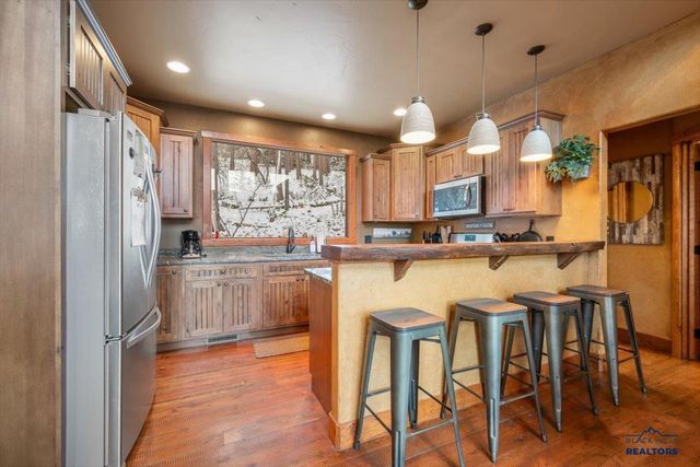 21153 GILDED MOUNTAIN LP, Lead, SD 57754