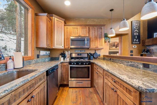 21153 GILDED MOUNTAIN LP, Lead, SD 57754