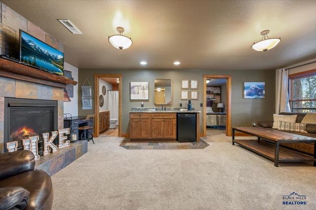 21153 GILDED MOUNTAIN LP, Lead, SD 57754