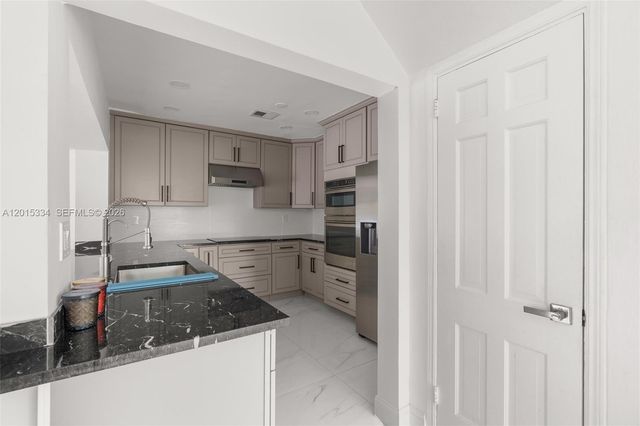 7601 NW 82nd Ter, Parkland, FL 33067