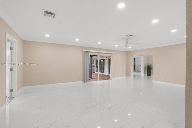 7601 NW 82nd Ter, Parkland, FL 33067