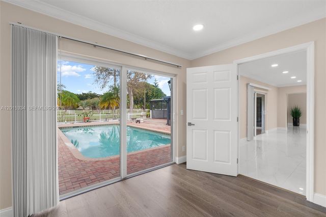 7601 NW 82nd Ter, Parkland, FL 33067
