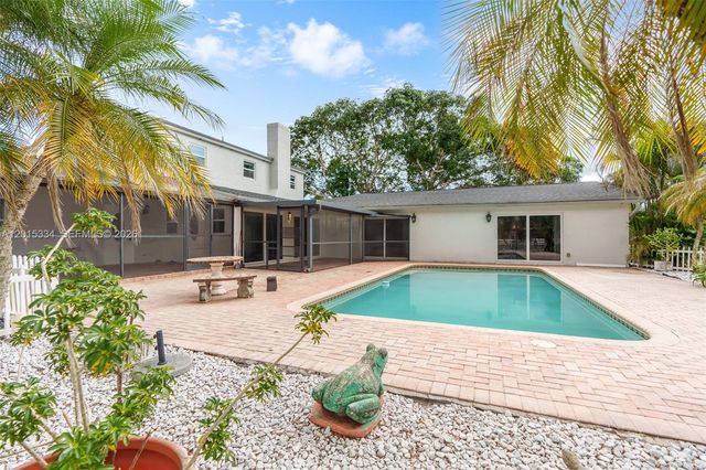 7601 NW 82nd Ter, Parkland, FL 33067