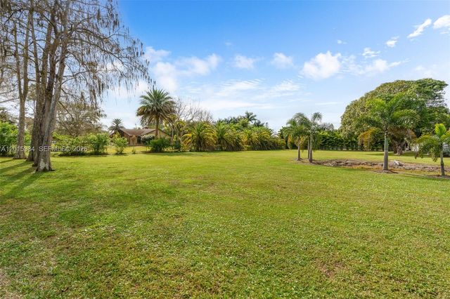 7601 NW 82nd Ter, Parkland, FL 33067