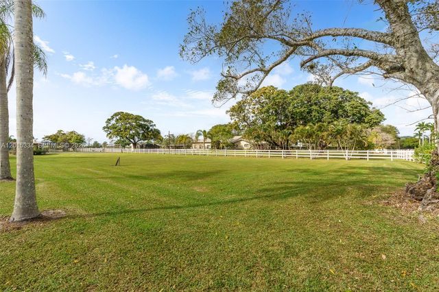 7601 NW 82nd Ter, Parkland, FL 33067