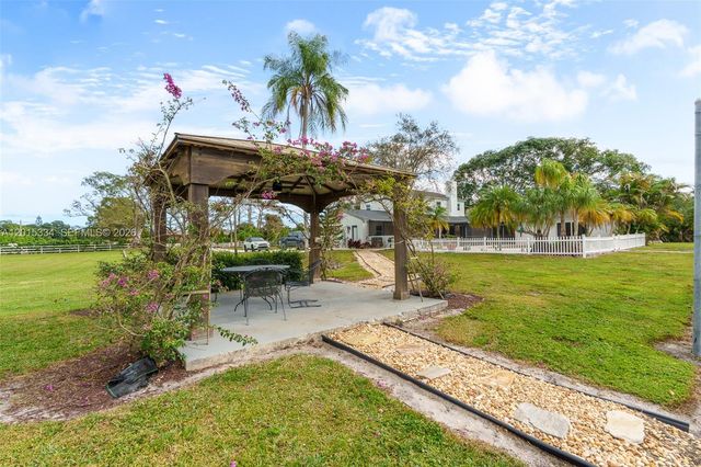 7601 NW 82nd Ter, Parkland, FL 33067