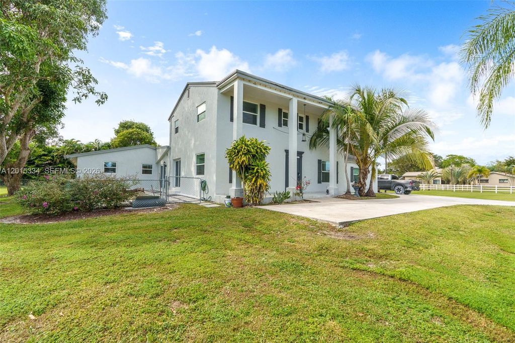 7601 NW 82nd Ter, Parkland, FL 33067