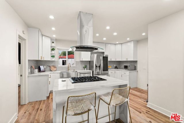 1235 E 74th Street, Los Angeles, CA 90001