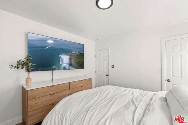 1235 E 74th Street, Los Angeles, CA 90001