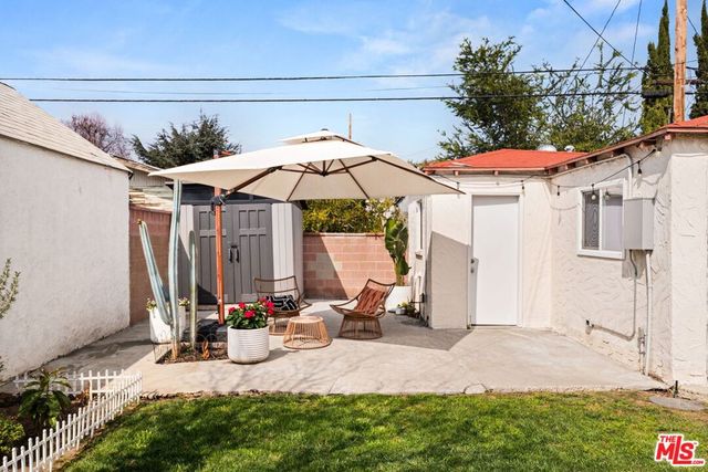 1235 E 74th Street, Los Angeles, CA 90001