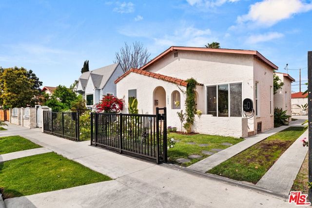 1235 E 74th Street, Los Angeles, CA 90001