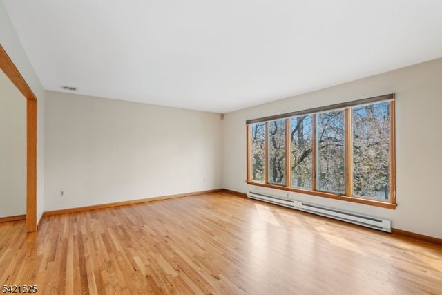 8 Bogert Rd, Montville Twp., NJ 07058