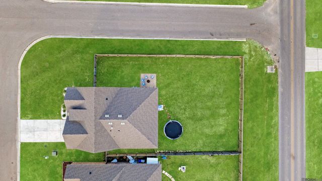 12772 Silverbell Ave, Denham Springs, LA 70726