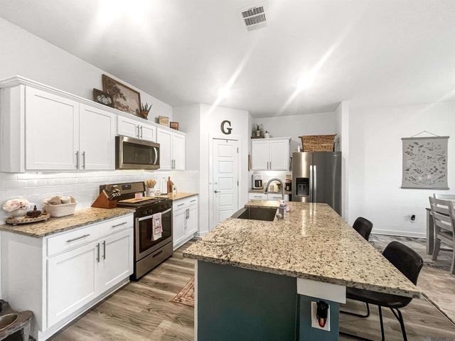 12772 Silverbell Ave, Denham Springs, LA 70726