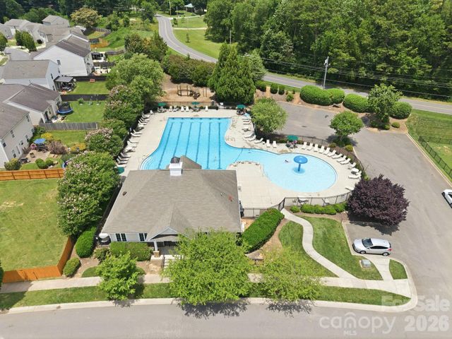 1706 Gaston Mountain Drive, Dallas, NC 28034