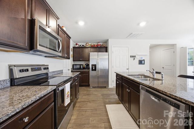 1706 Gaston Mountain Drive, Dallas, NC 28034