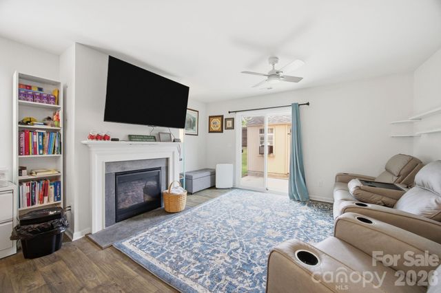 1706 Gaston Mountain Drive, Dallas, NC 28034