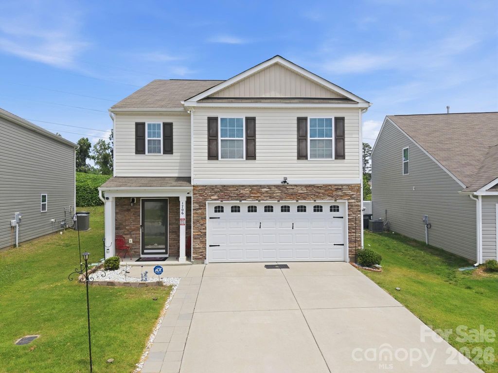 1706 Gaston Mountain Drive, Dallas, NC 28034