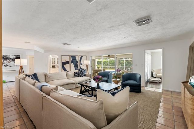 626 Regatta RD, Naples, FL 34103