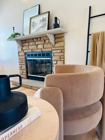 115 River Road, Somerset, MA 02725