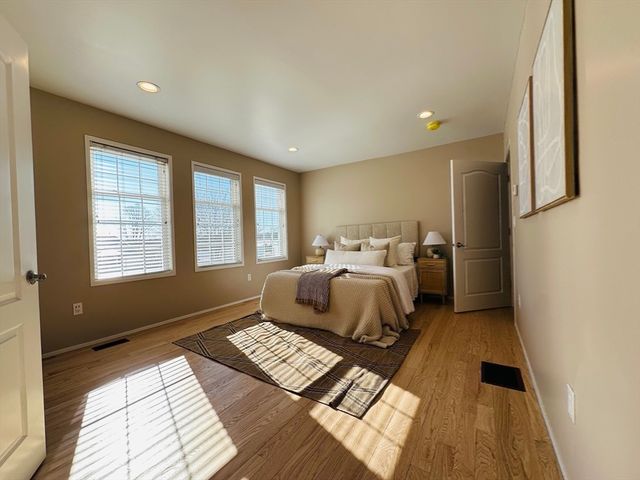 115 River Road, Somerset, MA 02725