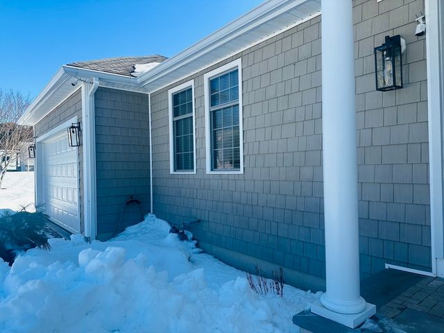 115 River Road, Somerset, MA 02725