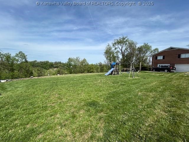 1520 Knob Road, Charleston, WV 25314