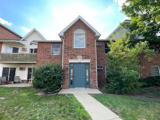1373 Cunat Court 1B, Lake In The Hills, IL 60156